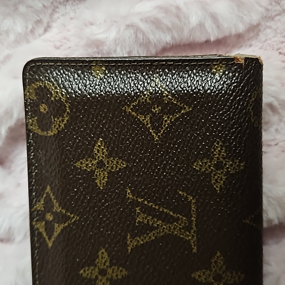 Louis Vuitton Monogram Card Holder Wallet - Picture 4 of 17